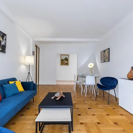 Large 3 Bdrs With Balconies & Garage Appartement Nice